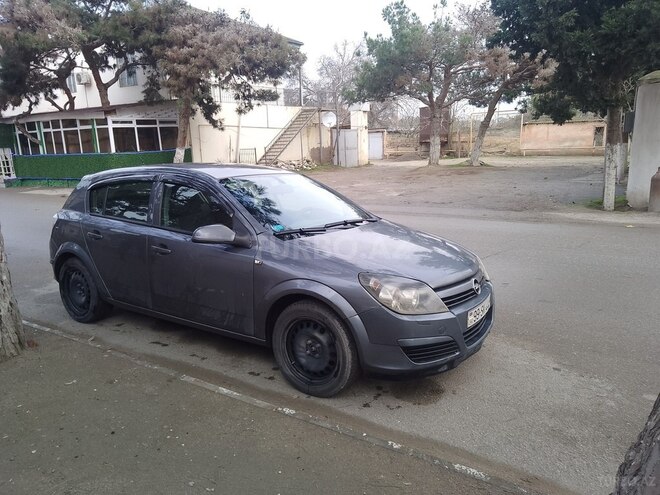 Opel Astra 2005, 233,000 km - 1.4 l - Bakı