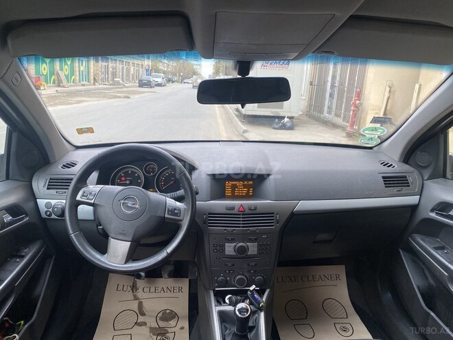 Opel Astra 2006, 260,000 km - 1.3 l - Bakı