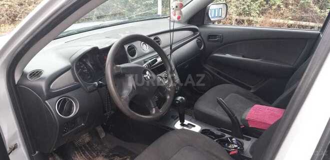 Mitsubishi Outlander 2004, 293,000 km - 2.4 l - Bakı