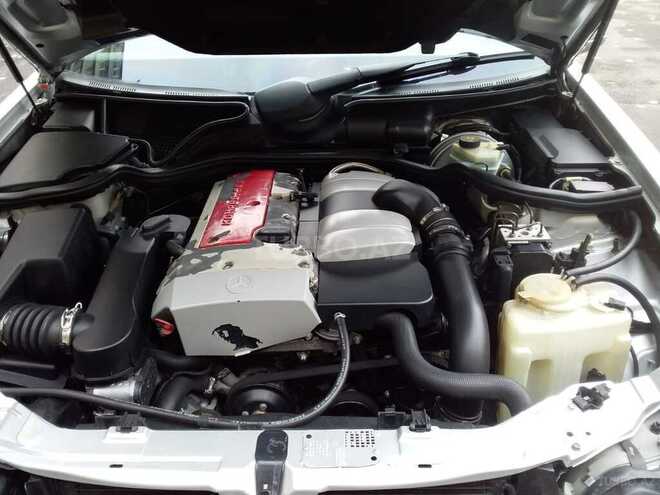 Mercedes E 220 2000, 380,000 km - 2.2 л - Bakı