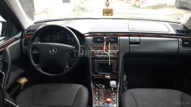 Mercedes E 320 2000, 300,250 km - 3.2 l - Bakı