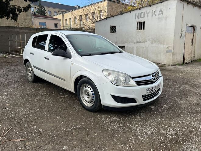 Opel Astra 2009, 265,000 km - 1.4 l - Bakı