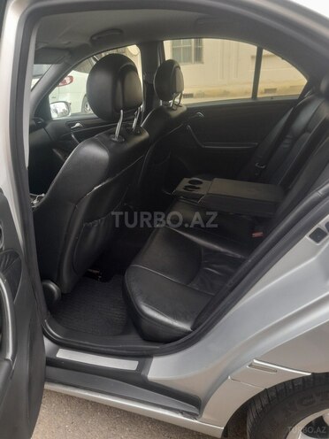 Mercedes C 240 2002, 254,000 km - 2.6 l - Şirvan