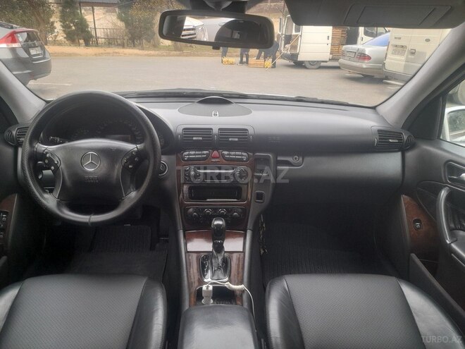 Mercedes C 240 2002, 254,000 km - 2.6 l - Şirvan