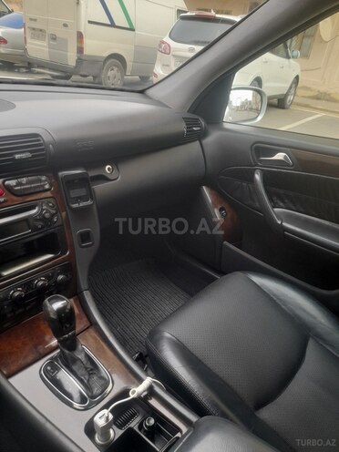 Mercedes C 240 2002, 254,000 km - 2.6 l - Şirvan