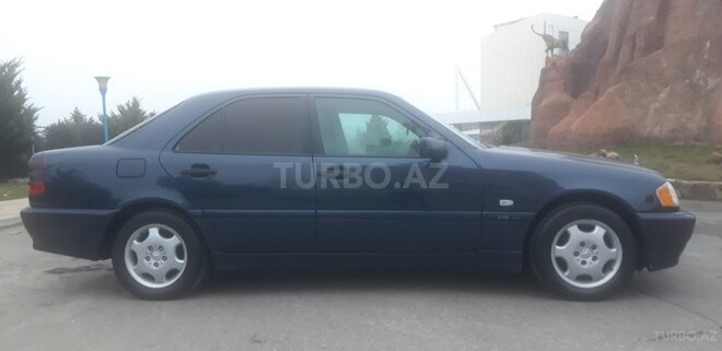Mercedes C 180 1999, 320,000 km - 1.8 l - Xaçmaz