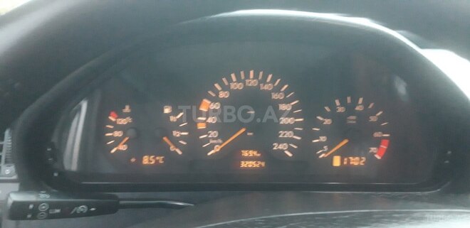 Mercedes C 180 1999, 320,000 km - 1.8 l - Xaçmaz