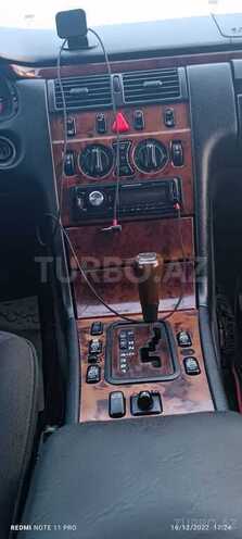 Mercedes E 240 1999, 170,000 km - 2.4 l - Ağdam