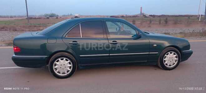 Mercedes E 240 1999, 170,000 km - 2.4 l - Ağdam