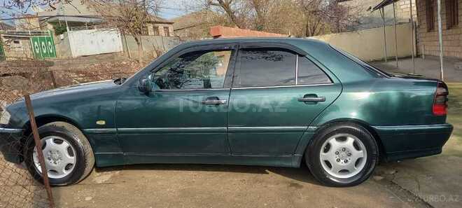 Mercedes C 200 1999, 532,642 km - 2.2 л - Tovuz
