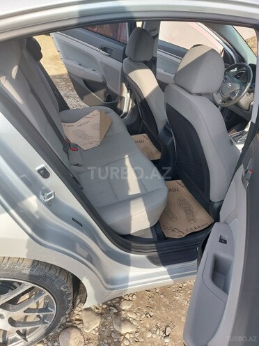 Hyundai Elantra 2017, 75,000 km - 2.0 л - Bərdə