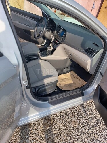 Hyundai Elantra 2017, 75,000 km - 2.0 л - Bərdə