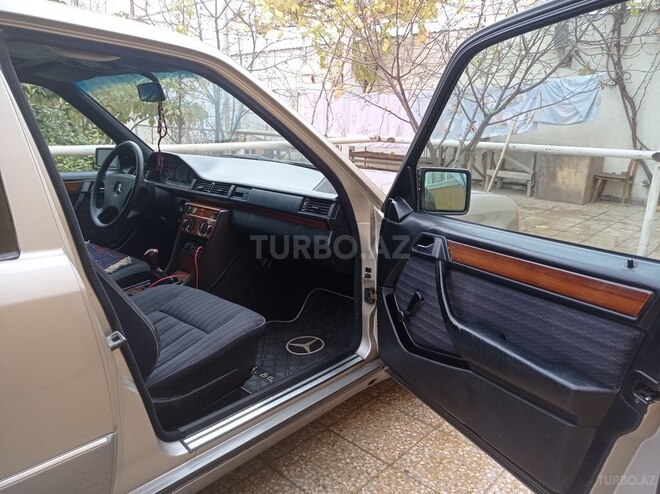 Mercedes E 230 1992, 501,000 km - 2.3 l - Bakı