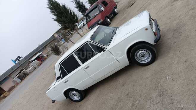 LADA (VAZ) 21011 1985, 193,999 km - 1.3 l - Salyan