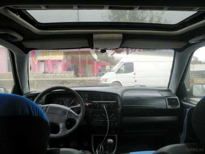 Volkswagen Golf 1995, 180,000 km - 1.8 л - Mingəçevir