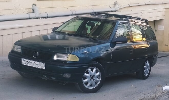Opel Astra 1996, 245,000 km - 1.6 l - Bakı