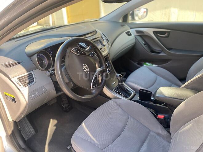 Hyundai Elantra 2015, 92,000 km - 1.8 l - Bakı