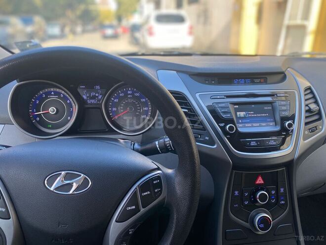 Hyundai Elantra 2015, 92,000 km - 1.8 l - Bakı