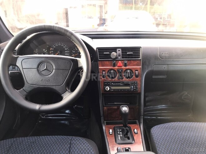Mercedes C 180 1997, 326,000 km - 1.8 l - Bakı