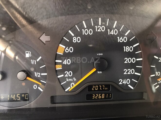 Mercedes C 180 1997, 326,000 km - 1.8 l - Bakı