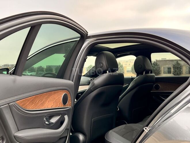 Mercedes E 300 de 2021, 10,000 km - 2.0 l - Bakı