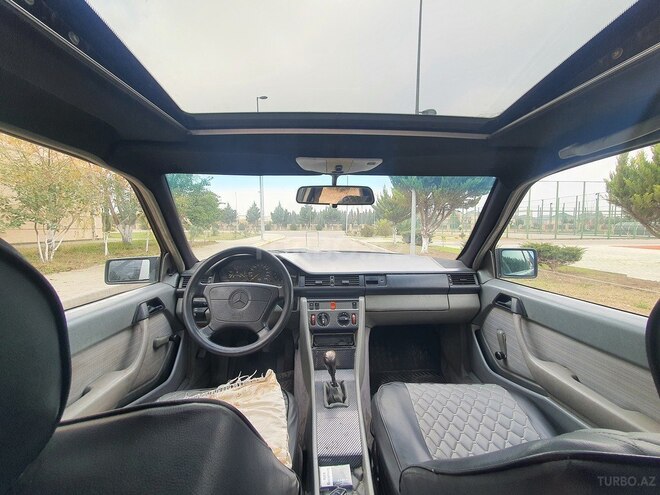Mercedes E 200 1989, 350,000 km - 2.0 l - İmişli