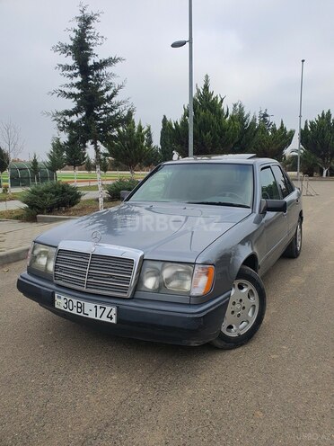 Mercedes E 200 1989, 350,000 km - 2.0 l - İmişli