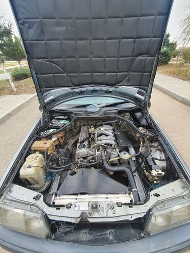 Mercedes E 200 1989, 350,000 km - 2.0 l - İmişli