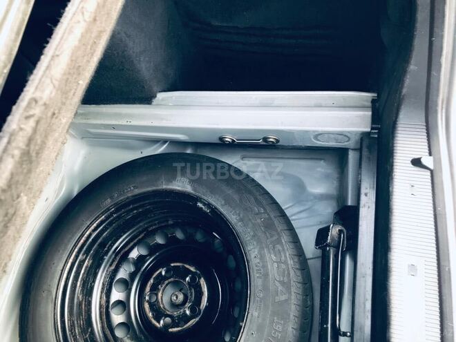 Mercedes E 220 2001, 270,000 km - 2.2 l - Bakı