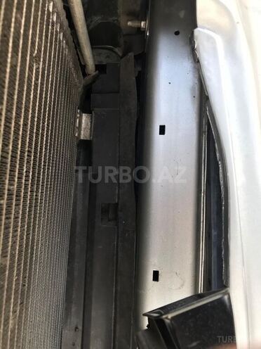 Mercedes E 220 2001, 270,000 km - 2.2 l - Bakı