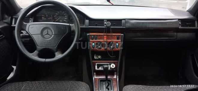 Mercedes E 300 1995, 349,000 km - 3.0 l - Bakı