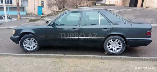 Mercedes E 300 1995, 349,000 km - 3.0 l - Bakı