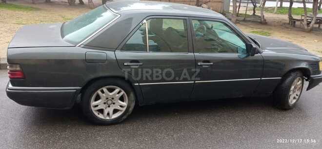Mercedes E 300 1995, 349,000 km - 3.0 l - Bakı