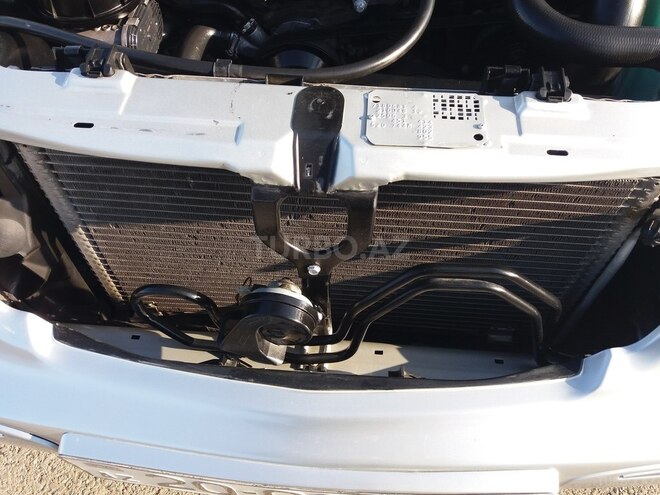 Mercedes E 200 2001, 194,247 km - 2.0 l - Gəncə