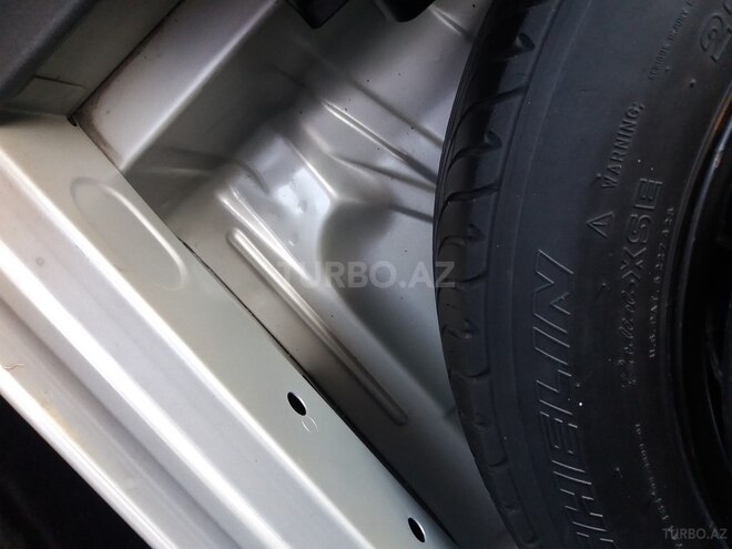 Mercedes E 200 2001, 194,247 km - 2.0 l - Gəncə