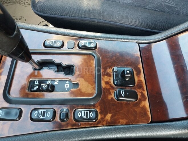 Mercedes E 200 2001, 194,247 km - 2.0 l - Gəncə