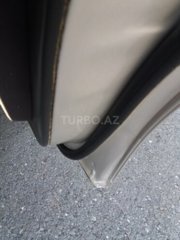 Mercedes E 200 2001, 194,247 km - 2.0 l - Gəncə