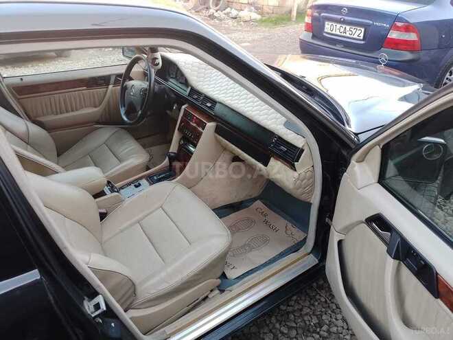 Mercedes E 220 1994, 400,000 km - 2.2 l - Sumqayıt