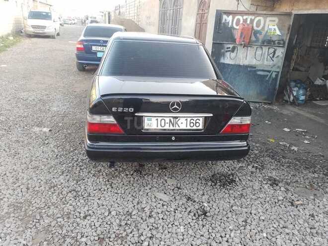 Mercedes E 220 1994, 400,000 km - 2.2 l - Sumqayıt