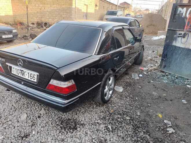 Mercedes E 220 1994, 400,000 km - 2.2 l - Sumqayıt