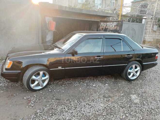 Mercedes E 220 1994, 400,000 km - 2.2 l - Sumqayıt