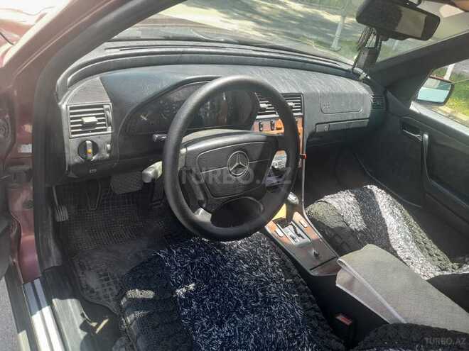 Mercedes C 220 1995, 328,652 km - 2.2 l - Sabirabad