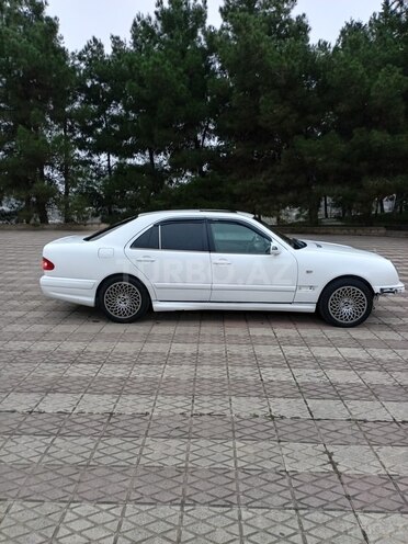 Mercedes E 230 1996, 303,456 km - 2.3 l - Cəlilabad
