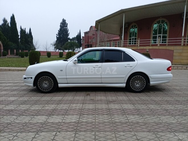 Mercedes E 230 1996, 303,456 km - 2.3 l - Cəlilabad