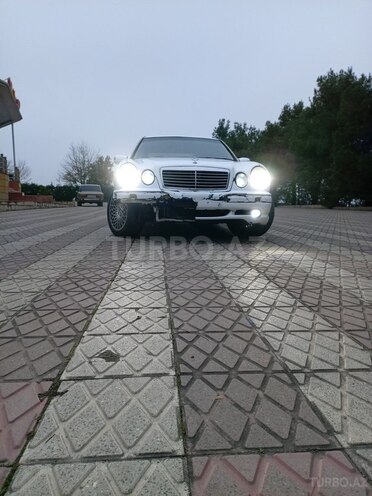 Mercedes E 230 1996, 303,456 km - 2.3 l - Cəlilabad