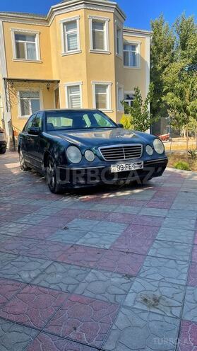 Mercedes E 220 2000, 334,450 km - 2.2 l - Bakı