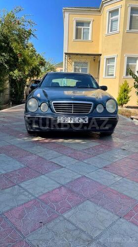 Mercedes E 220 2000, 334,450 km - 2.2 l - Bakı