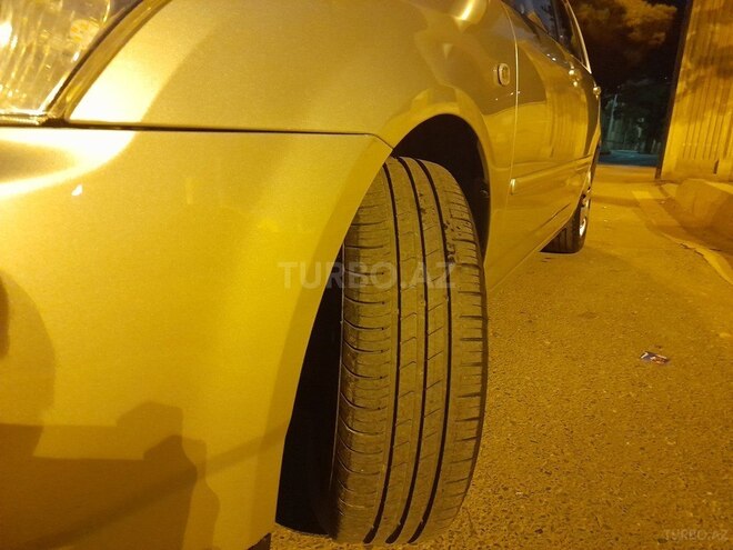 Toyota Corolla 2006, 125,000 km - 1.4 l - Bakı