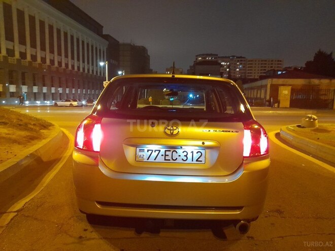 Toyota Corolla 2006, 125,000 km - 1.4 l - Bakı