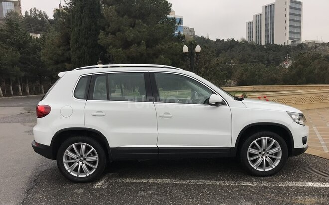 Volkswagen Tiguan 2015, 91,800 km - 2.0 l - Bakı